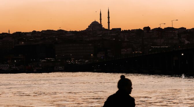 Како створити вечерњу рутину која умирује ум и тело